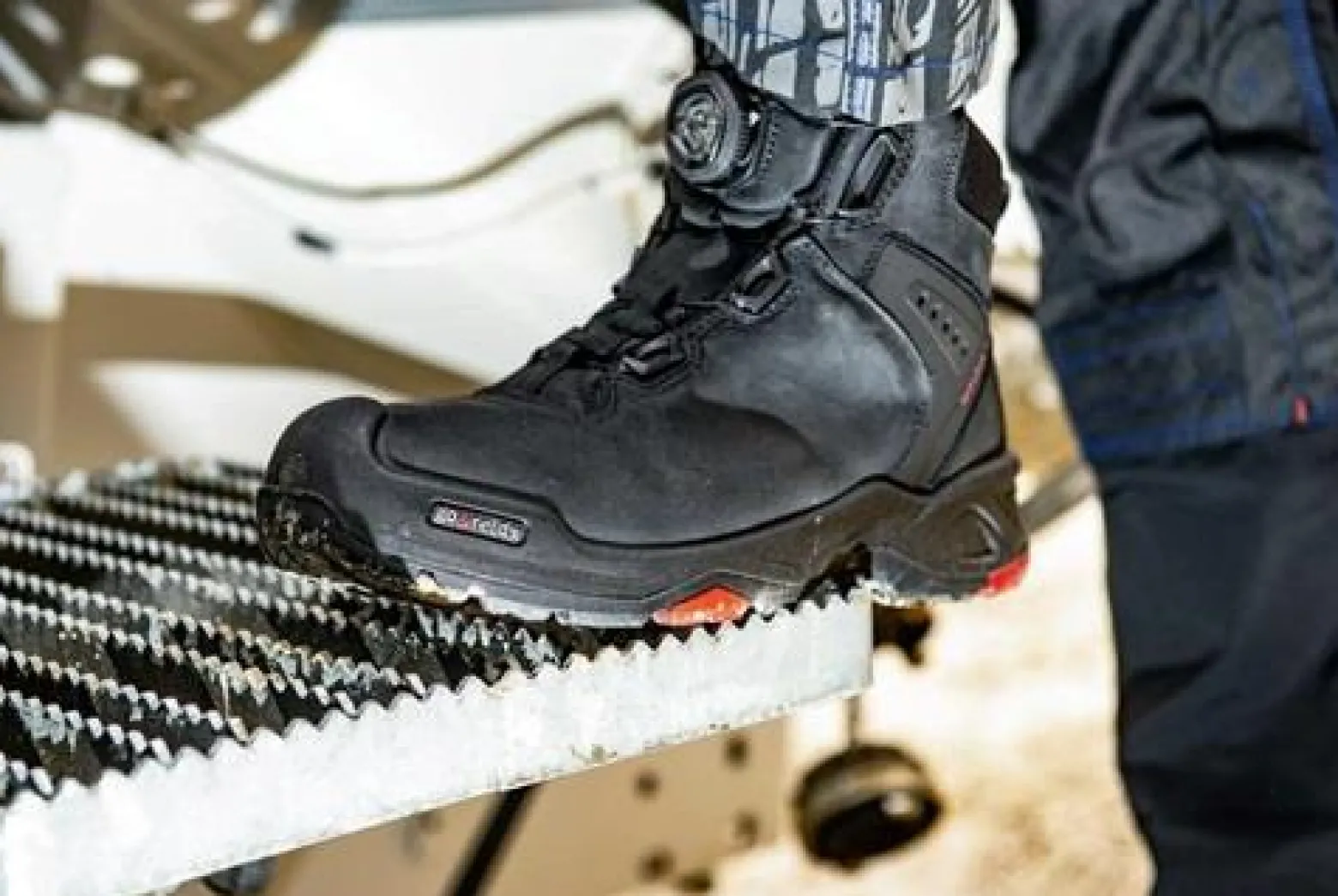 BAAK Sicherheitsstiefel Braxton Größe 46 schwarz / rot - 6642-46