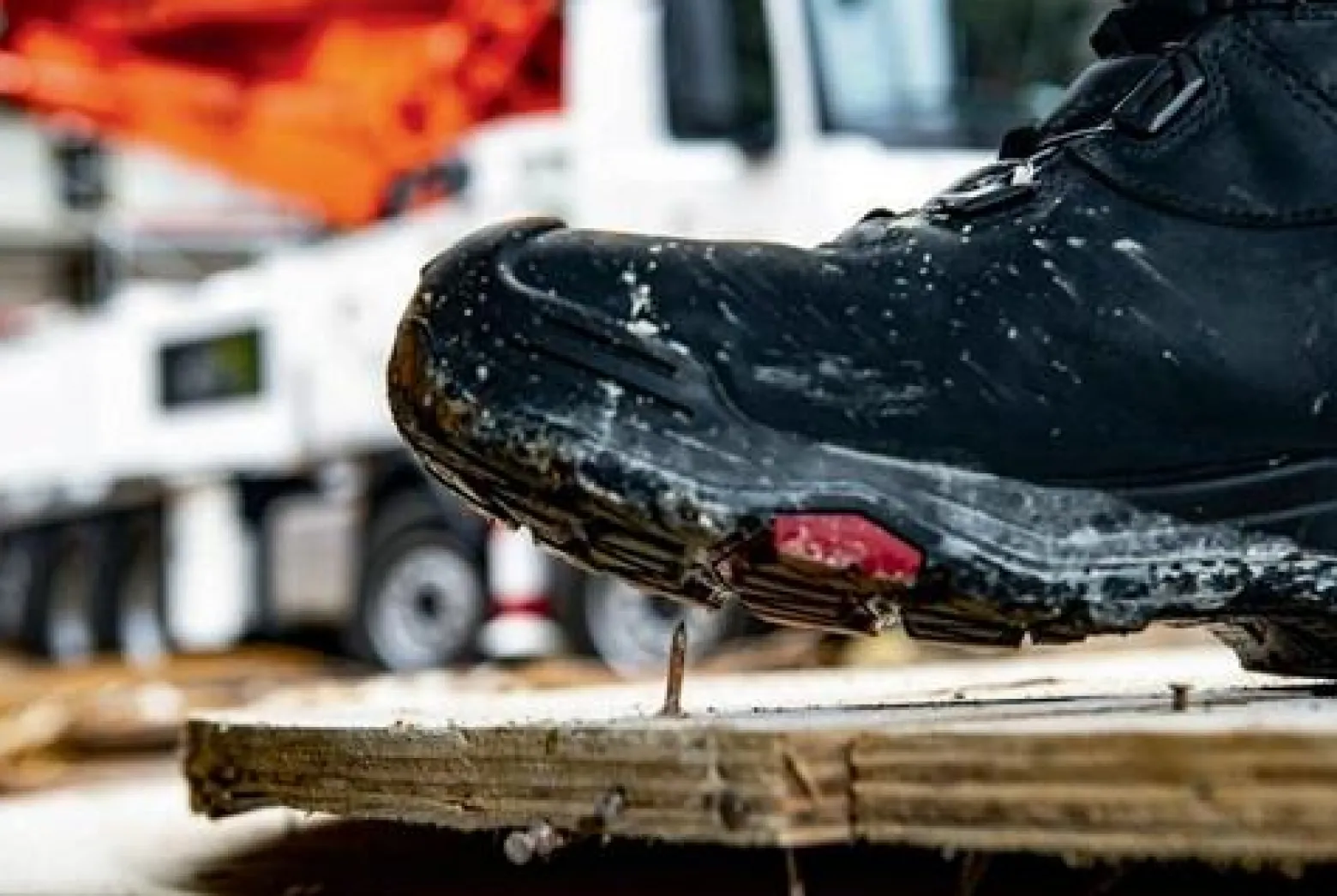 BAAK Sicherheitsstiefel Braxton Größe 46 schwarz / rot - 6642-46