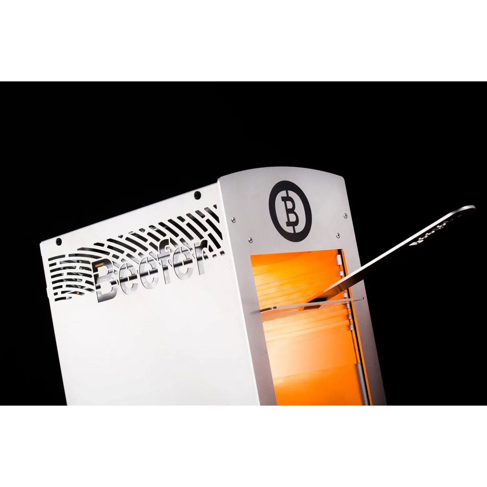BEEFER One Pro DE/AT 50 mbar Propan 800°C Oberhitzegrill mit Kochbuch "Der BEEFER 2" im Set - 1110001-Set2