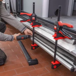 Bessey Einhandzwinge mit drehbarem Griff M - EZ360M-15