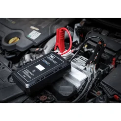 BGS Starthilfegerät Batterielos mit Ultra-Kondensator Technologie 12 V / 800 A / 1600 A - 74242