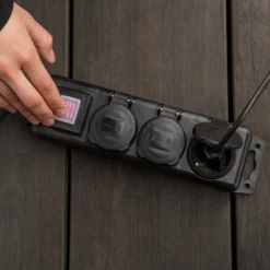 Brennenstuhl Steckdosenverteiler mit Schalter IP44 3-fach schwarz 2 m H07RN-F 3G1,5 - 1159950013