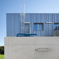 Günzburger Steigtechnik einzügige Steigleiter mit Rückenschutz (Bau) Stahl verzinkt 5,96 m - 0520100