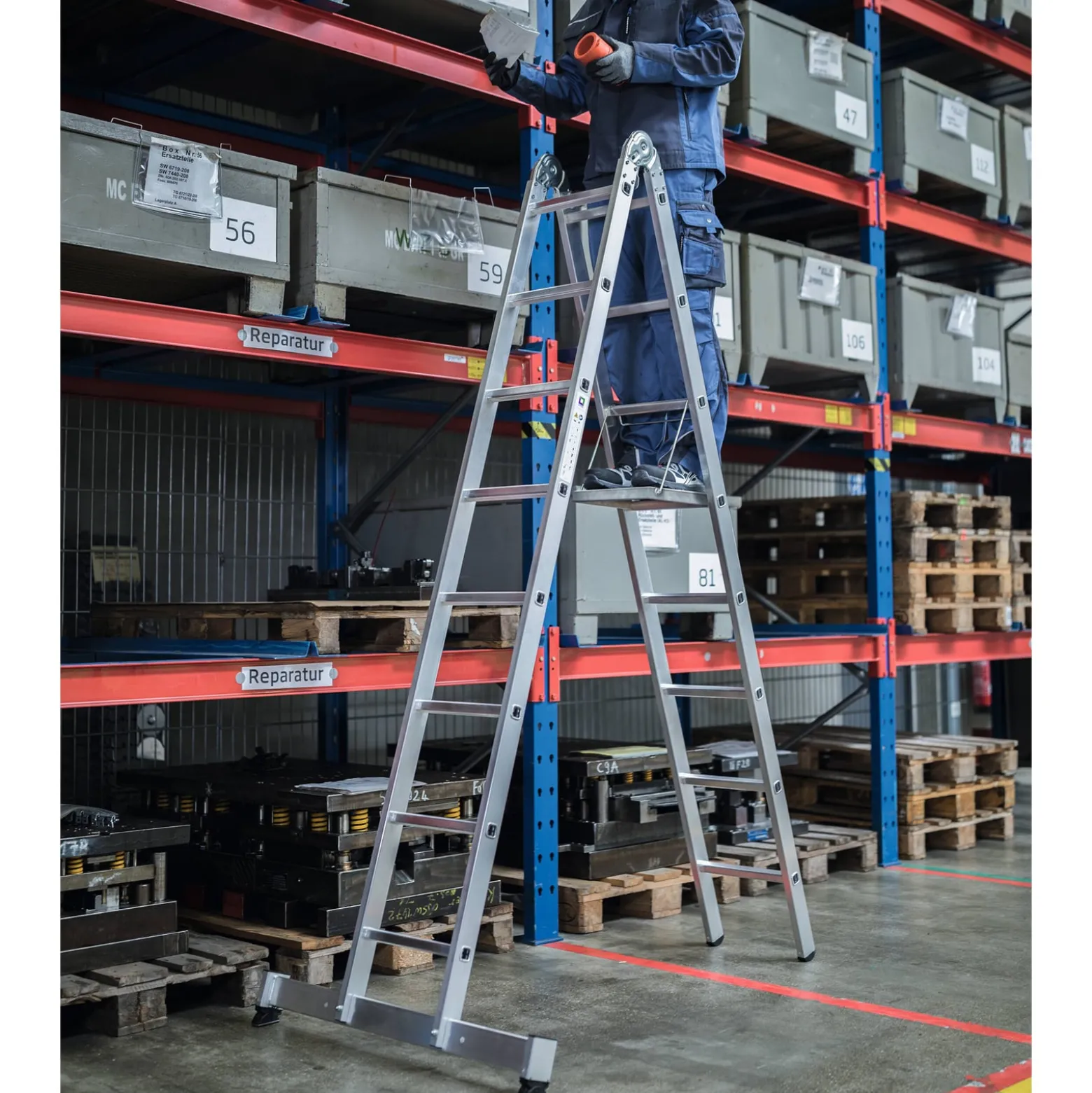 Günzburger Steigtechnik Klappleiter 2tlg. mit nivello-Traverse 2 x 4 Sprossen - 032208