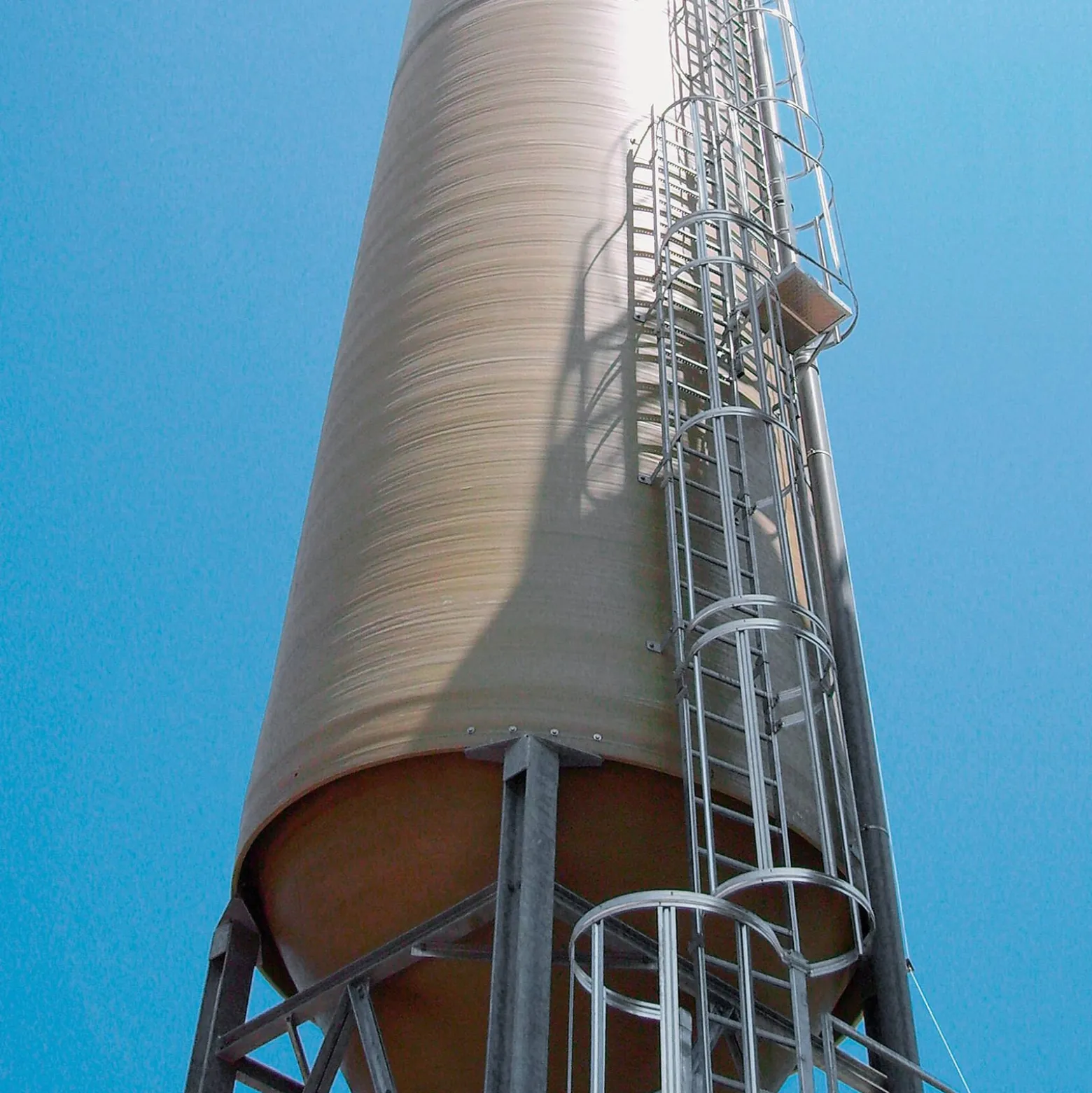 Günzburger Steigtechnik mehrzügige Steigleiter mit Rückenschutz (Maschinen) Edelstahl 12,12 m - 530231