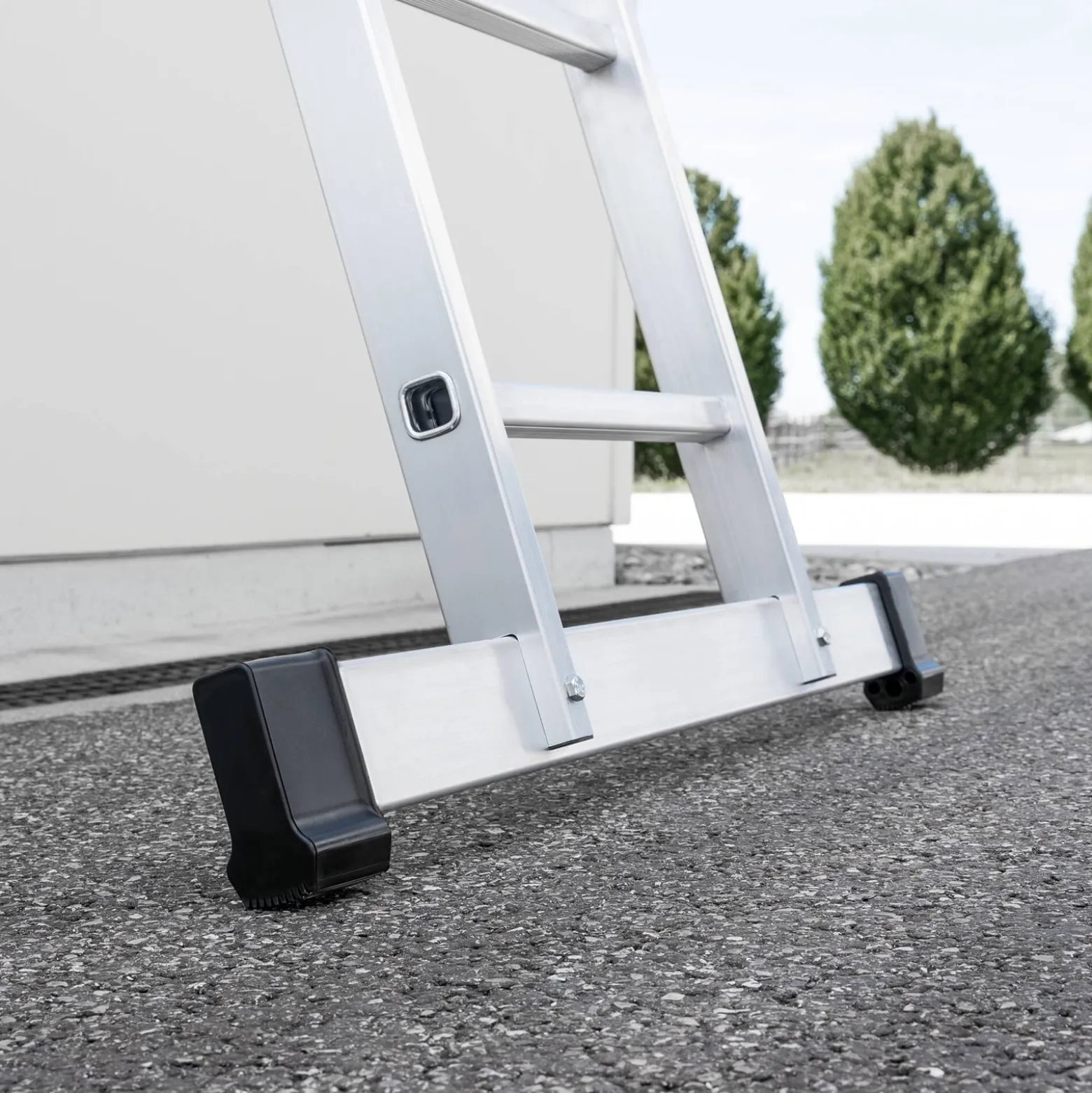 Günzburger Steigtechnik Sprossen-Schiebeleiter 2tlg. mit nivello-Traverse 2 x 6 Sprossen - 020406