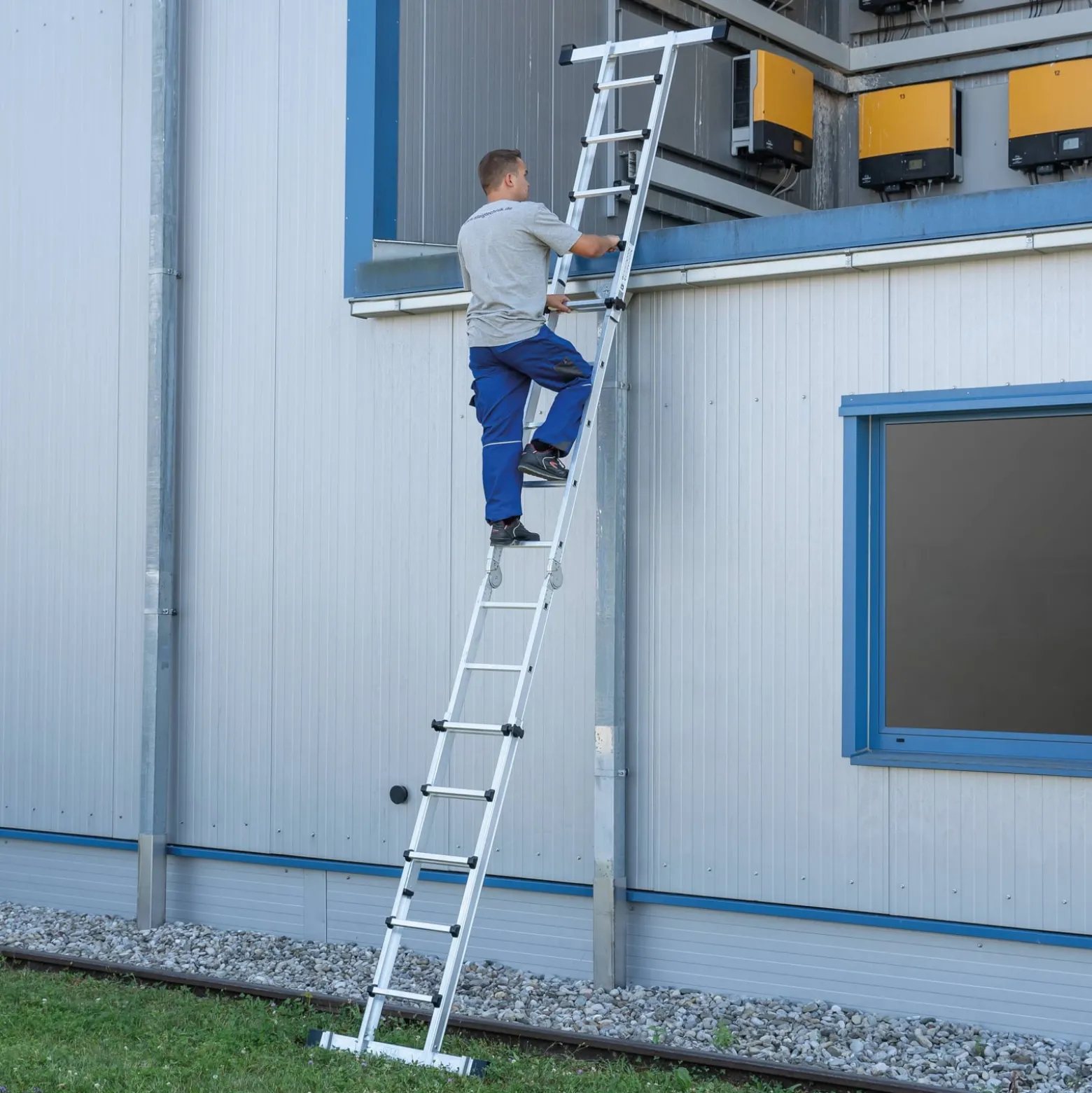 Günzburger Steigtechnik Teleskopleiter 4tlg. mit Traverse 4 x 3 Sprossen - 032121
