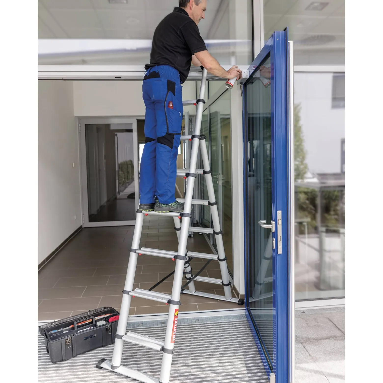 Günzburger Steigtechnik Teleskop-Kombileiter Combi Line 6 + 2 Stufen nutzbar als Anlege- oder Stehleiter - 115476