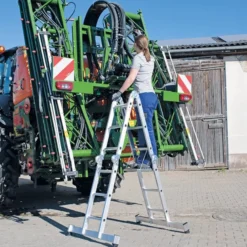 Günzburger Steigtechnik Vielzweckleiter 4tlg. mit nivello-Traverse 2 x 2 + 2 x 3 Sprossen - 031310