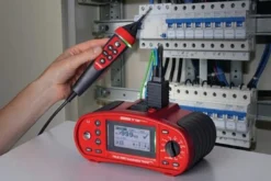 Installationsprüfgerät IT 130 z.Prüfung elektrischer Anlagen BENNING