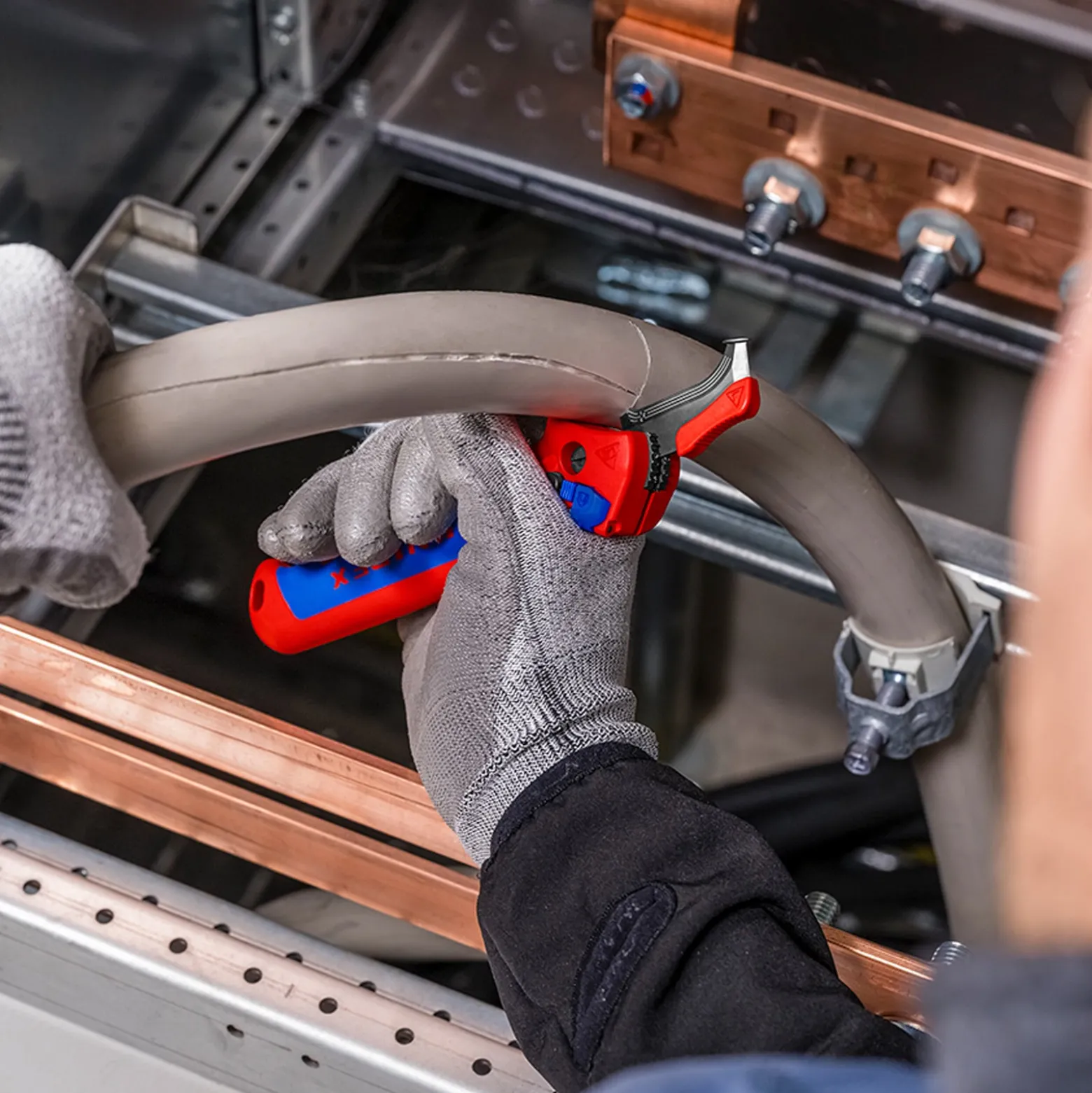 Knipex Abmantelungsmesser mit Gleitschuh und Ratschenfunktion - 1650145SB