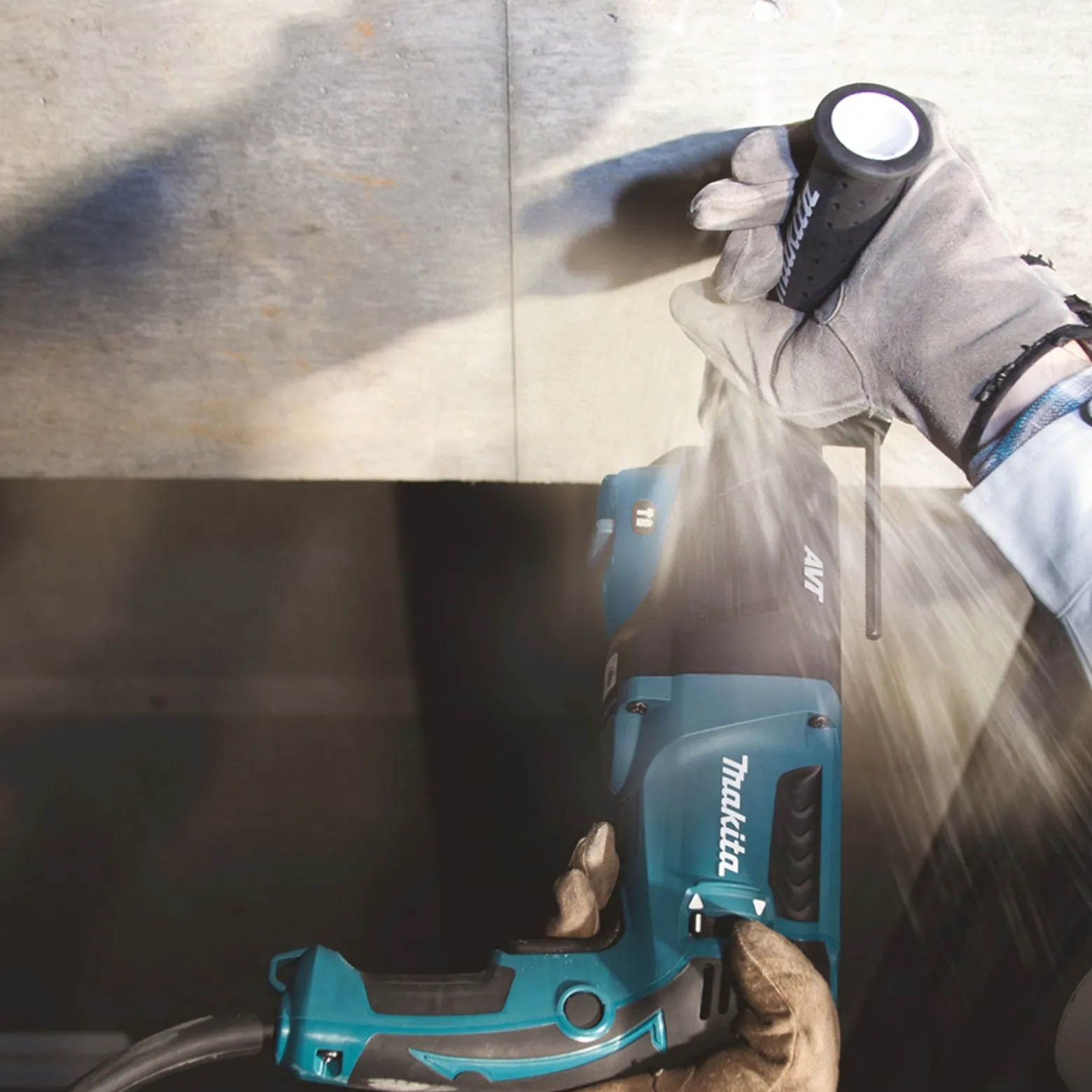 Makita HR2631FTJ Kombihammer für SDS-PLUS 26 mm 800 W im MAKPAC