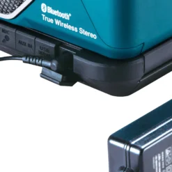 Makita MR014G Bluetooth-Lautsprecher 40V max. - 18V / 230V Solo