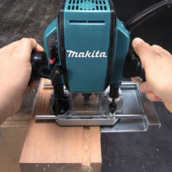 Makita RP0900J Oberfräse 900 W