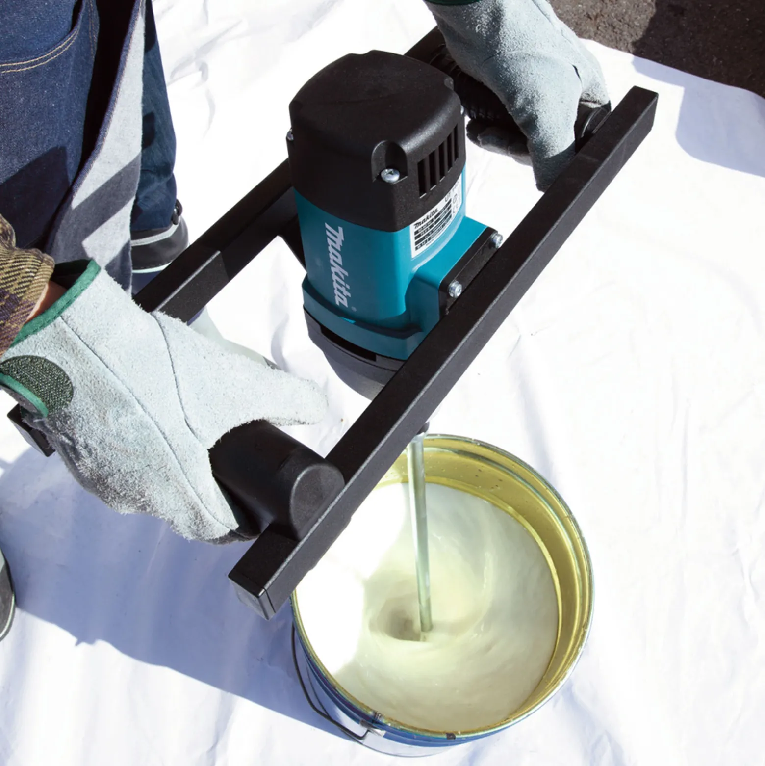 Makita UT1400 Rührgerät 140 mm 1.300 W