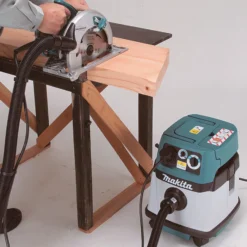 Makita VC1310LX1 Staubsauger Klasse L 13 l 1.050 W