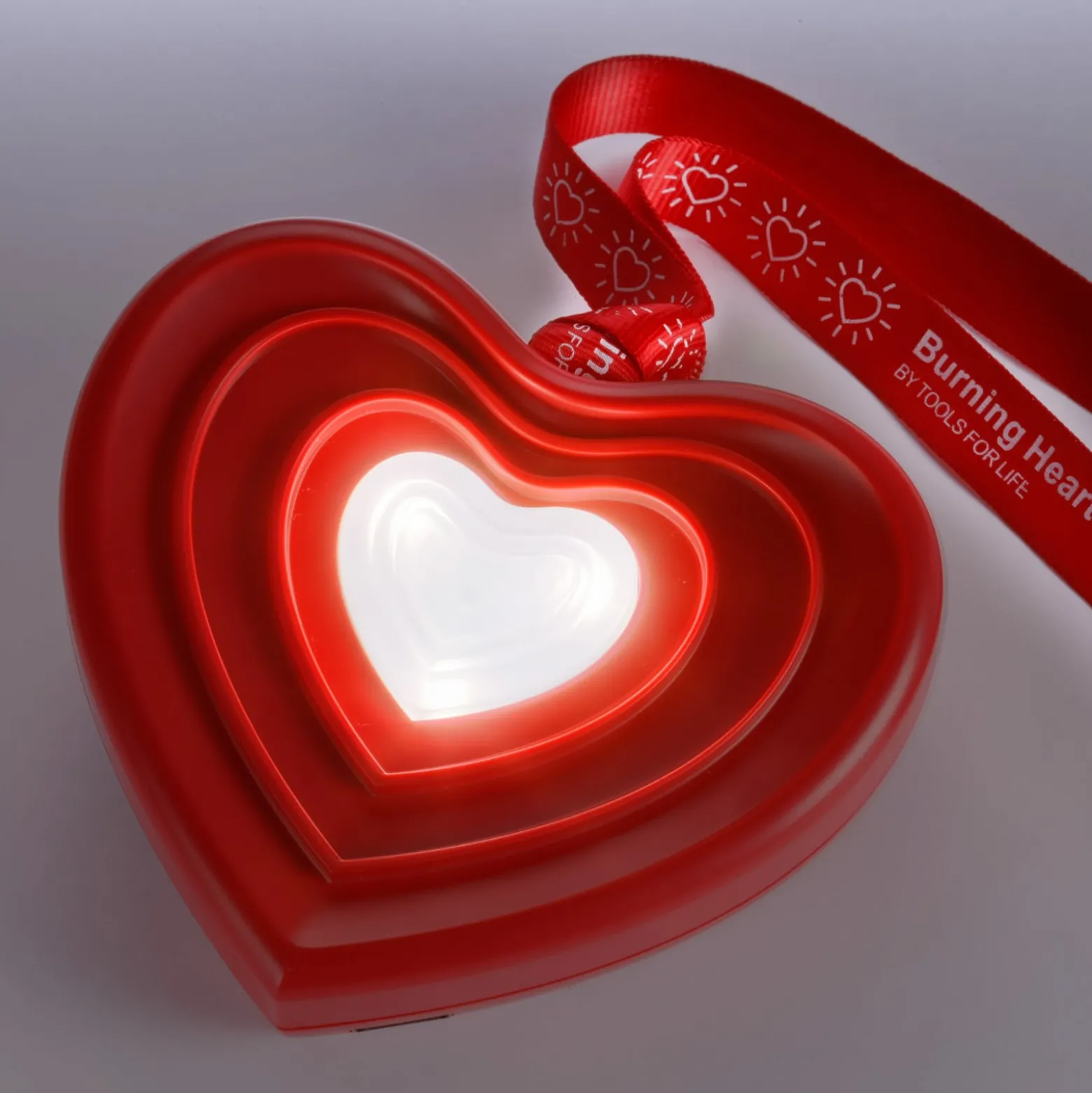 TOOLS FOR LIFE - LED Herz "Burning Hearts"